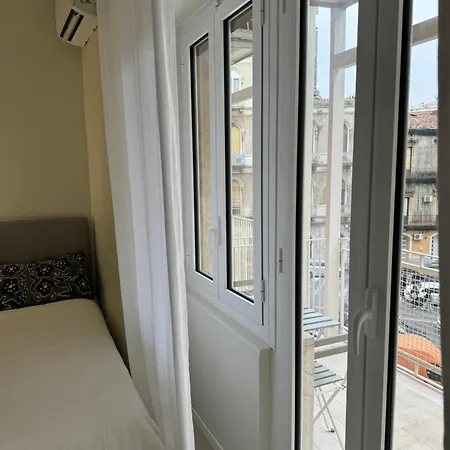 Dimora Dei Vespri 2 3* كاتانيا