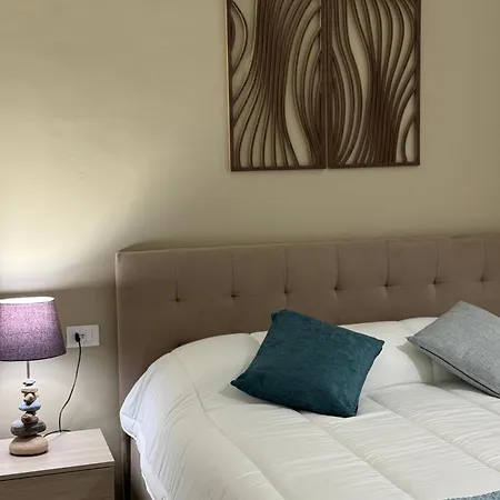 ゲストハウス Dimora Dei Vespri 2 3*