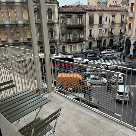 Dimora Dei Vespri 2 ゲストハウス