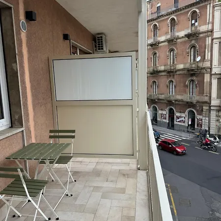 ゲストハウス Dimora Dei Vespri 2 カターニア